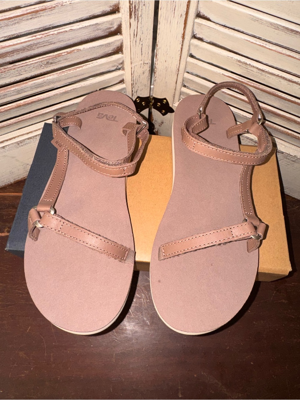 Teva Original Universal Slim Leather Sandals Size 9